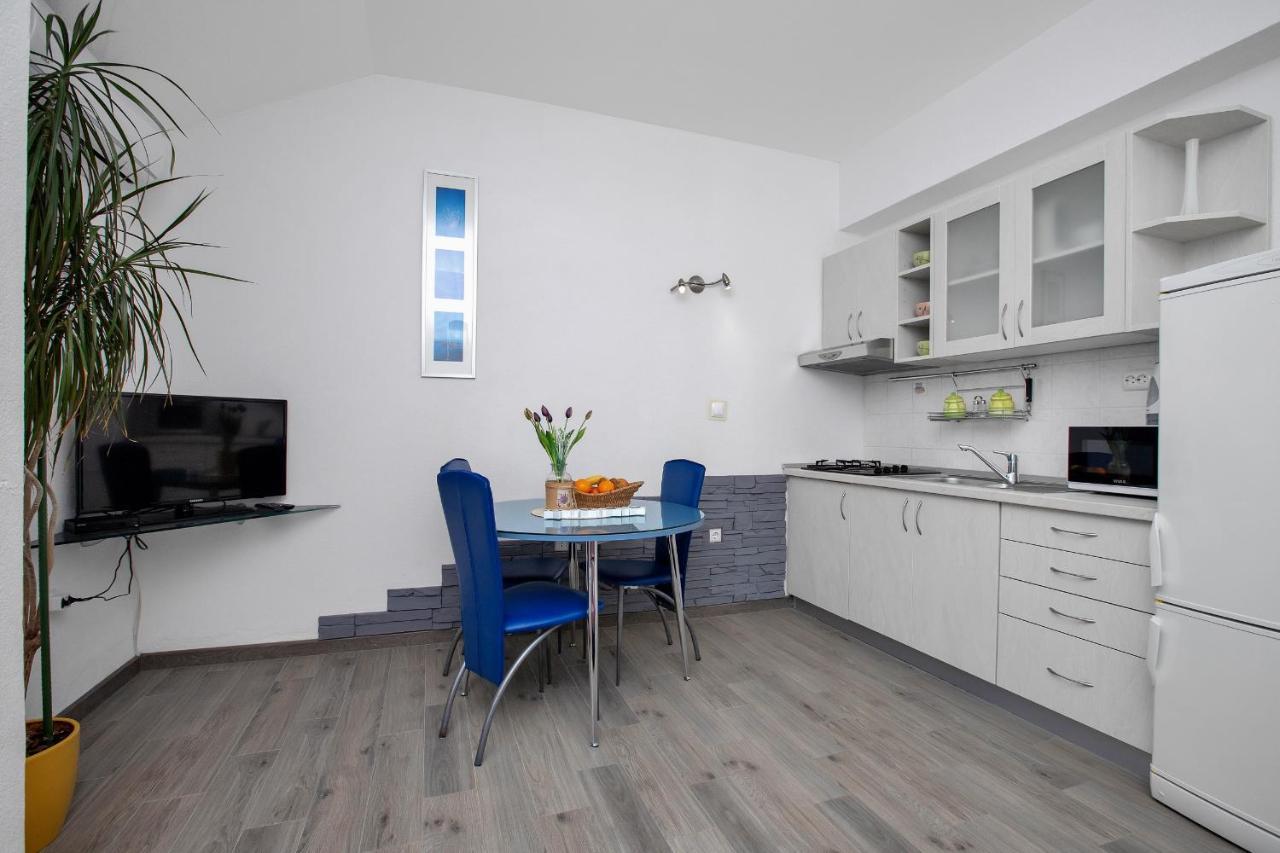 Apartments By The Sea Drasnice, Makarska - 2581 Exteriér fotografie