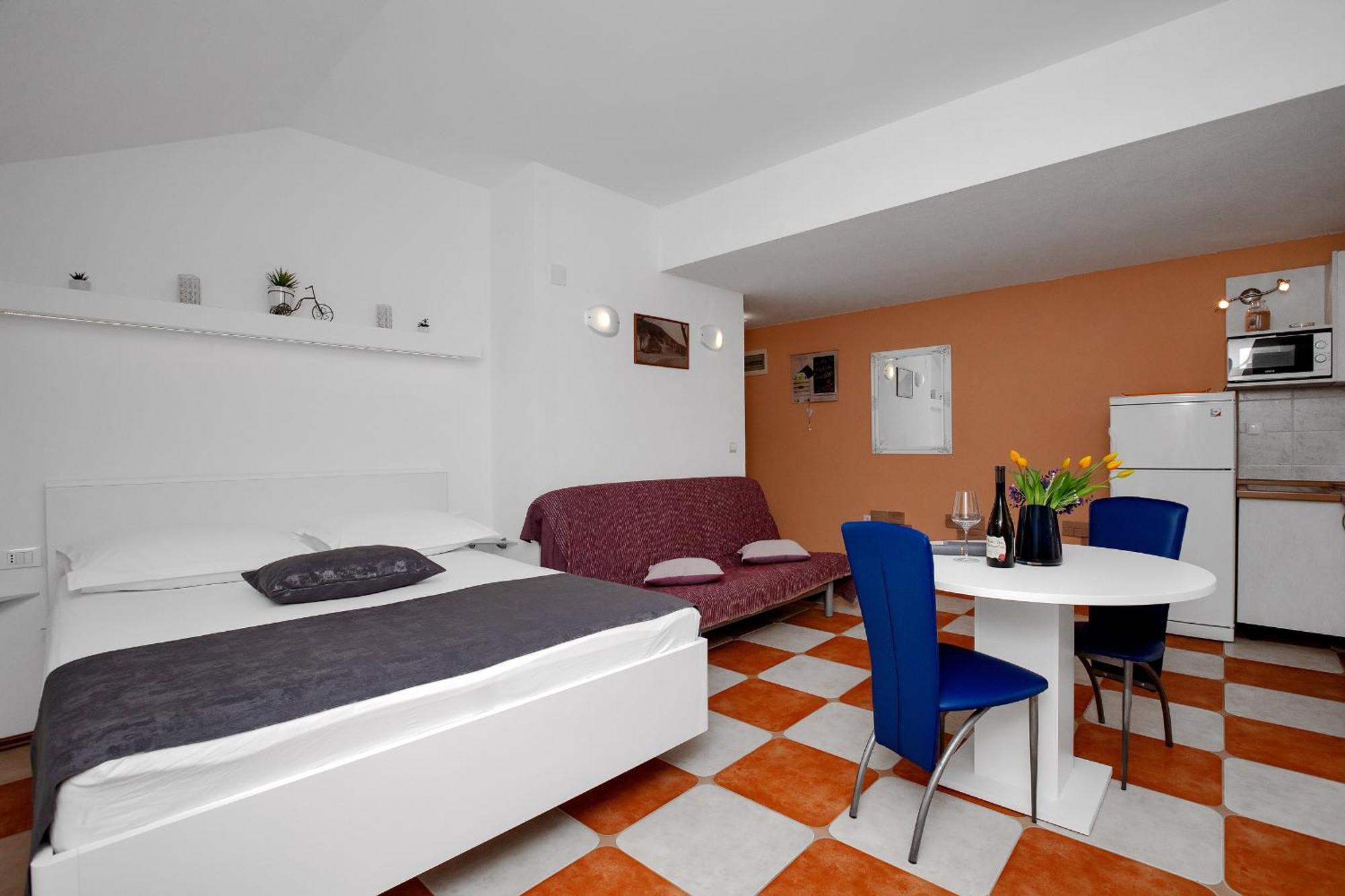 Apartments By The Sea Drasnice, Makarska - 2581 Pokoj fotografie